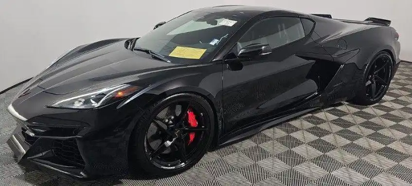 2025 Chevrolet Corvette E-Ray Coupe 1LZ's photo