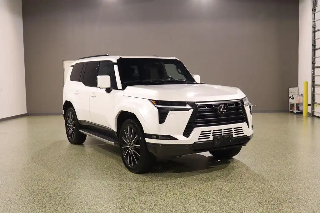 2024 Lexus GX 460 550 Luxury's photo