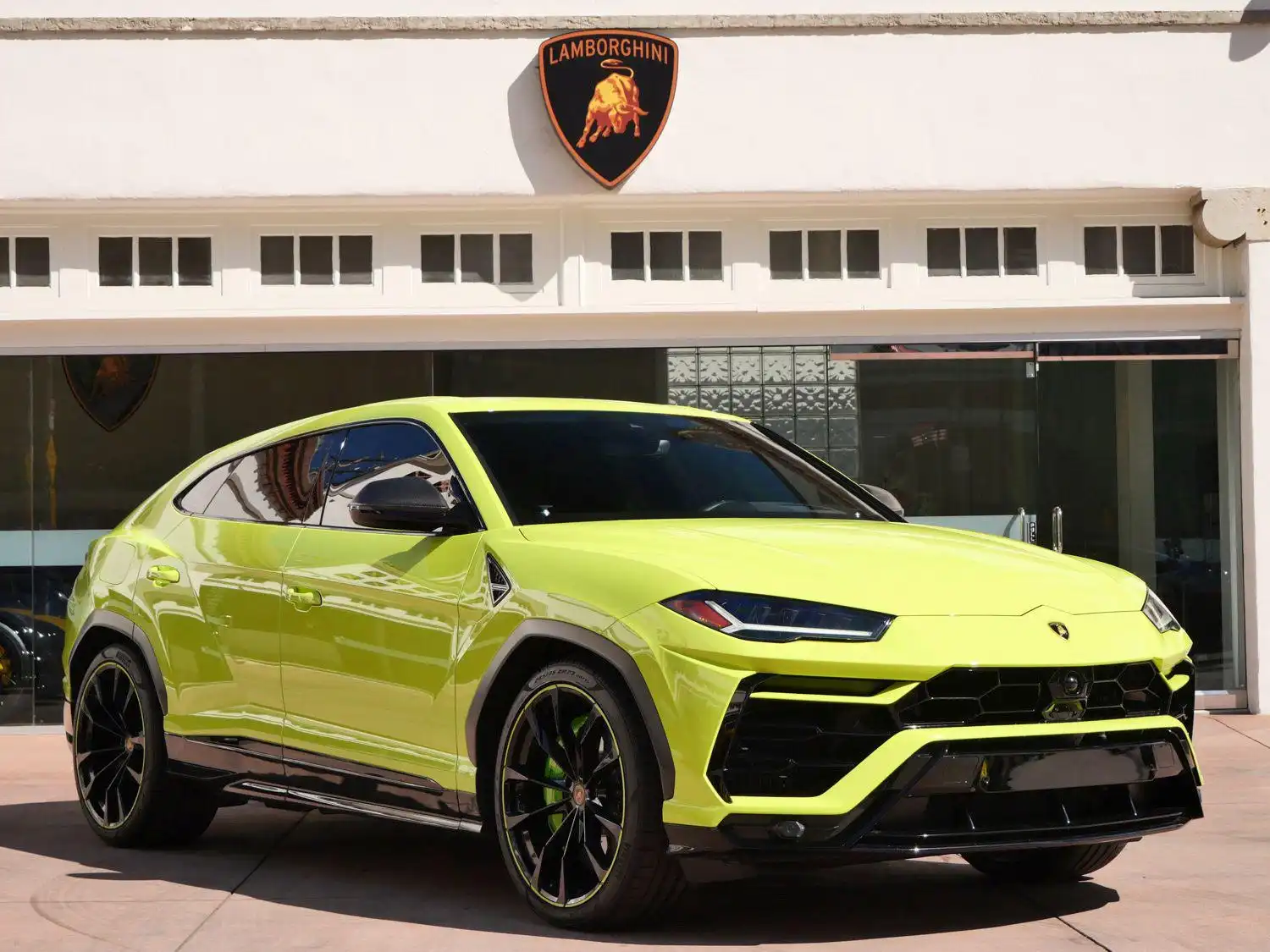 2022 Lamborghini Urus 4.0 V8's photo