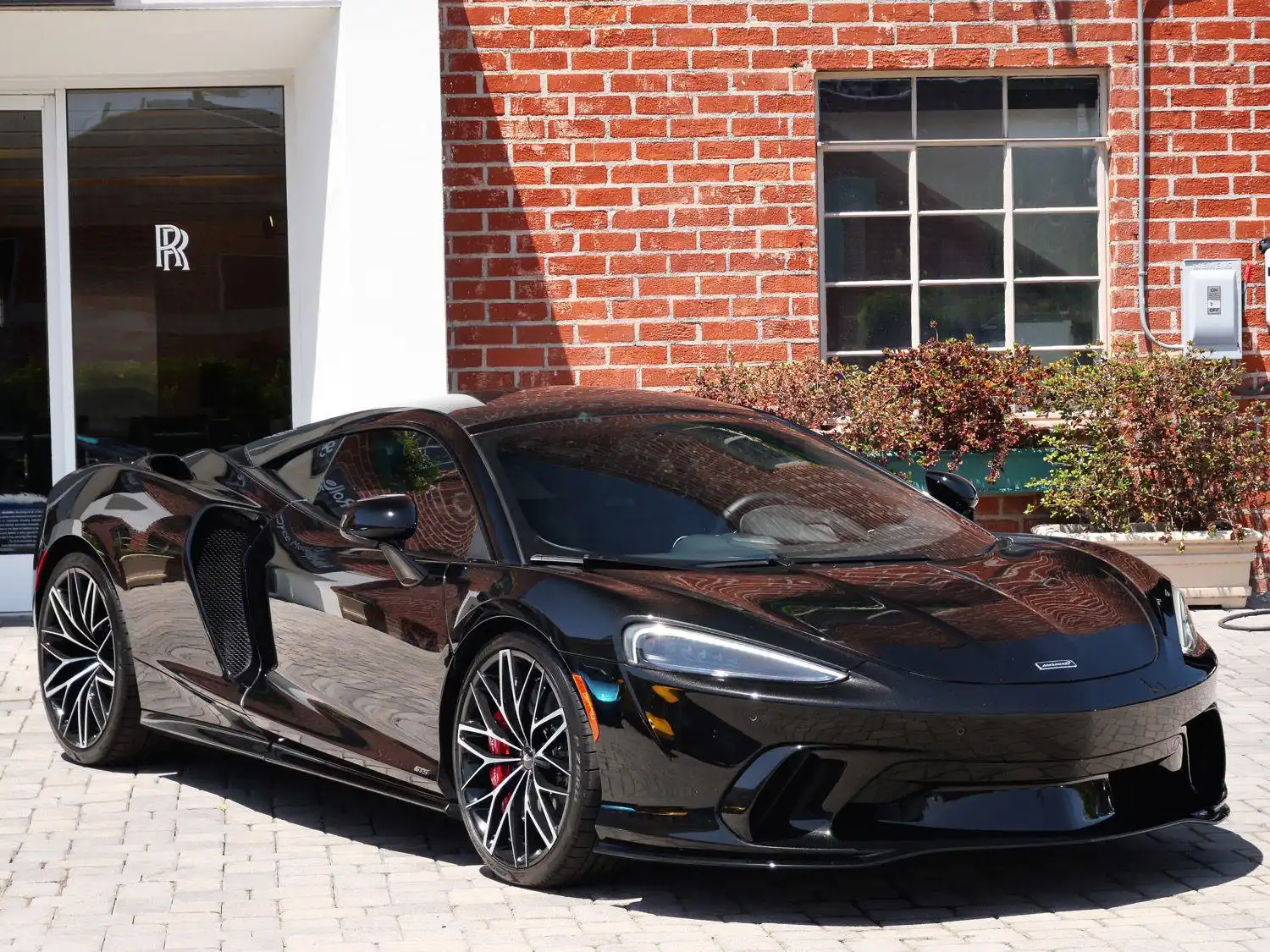 2025 McLaren GTS Base's photo