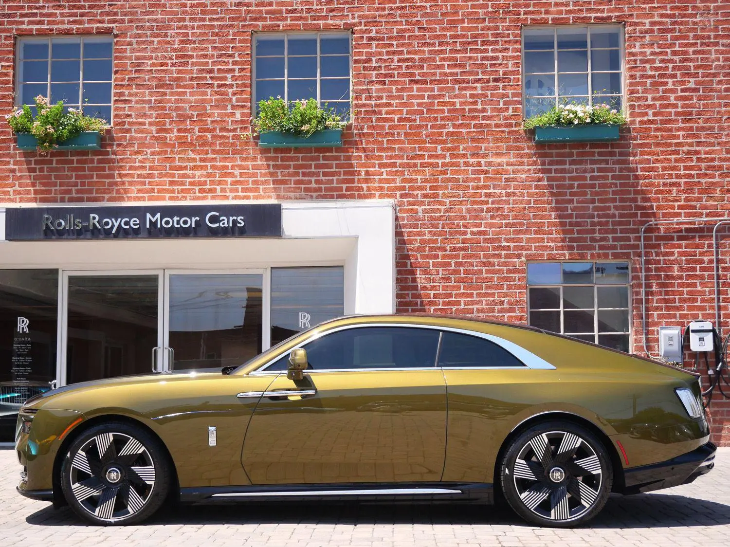 2024 Rolls-Royce Spectre Base photo 3