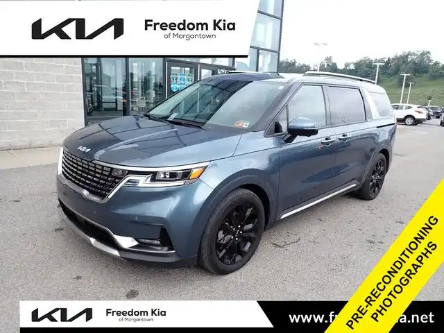 2024 Kia Sedona SX Prestige's photo