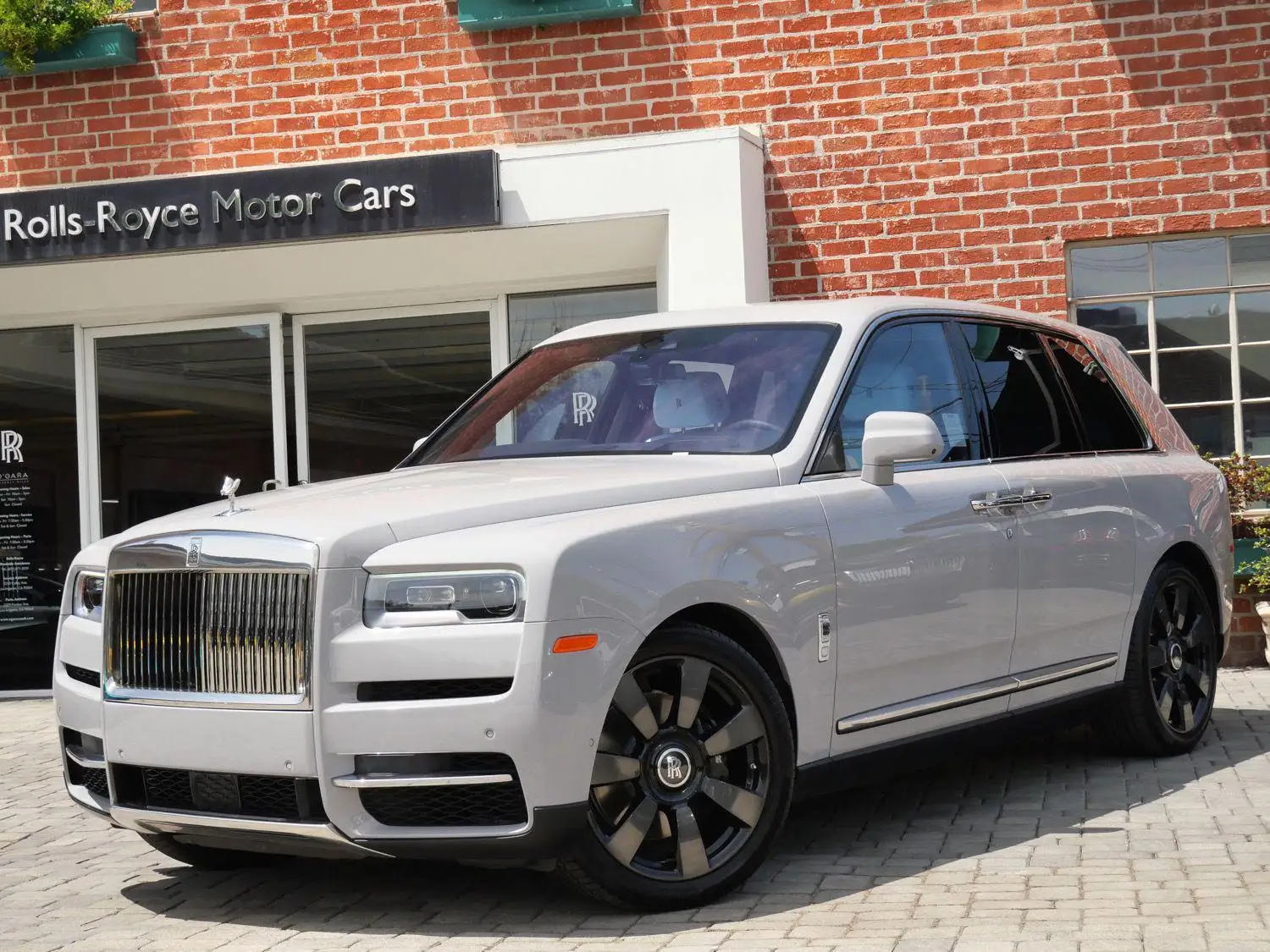 2024 Rolls-Royce Cullinan Base photo 1