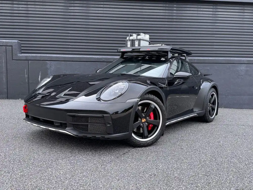 2023 Porsche 911 Dakar's photo