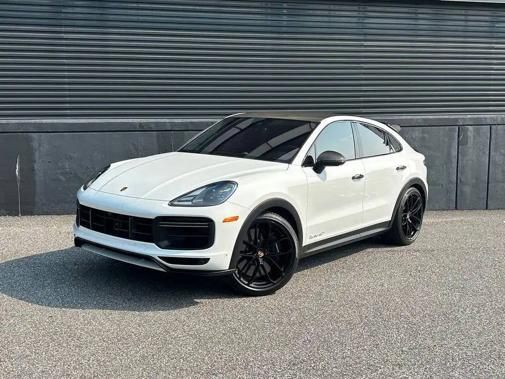 2023 Porsche Cayenne Turbo GT's photo