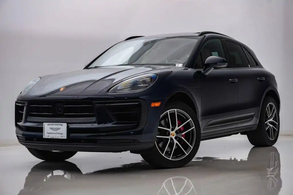 2023 Porsche Macan S's photo
