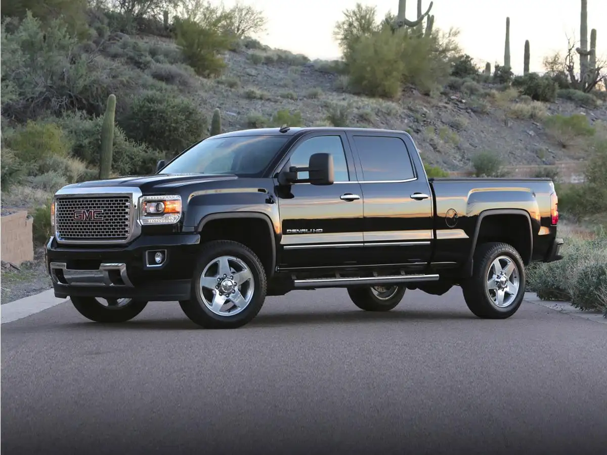 2015 GMC Sierra 4WD Crew Cab Standard Box SRW's photo