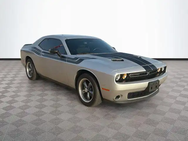 2023 Dodge Challenger SXT Auto's photo