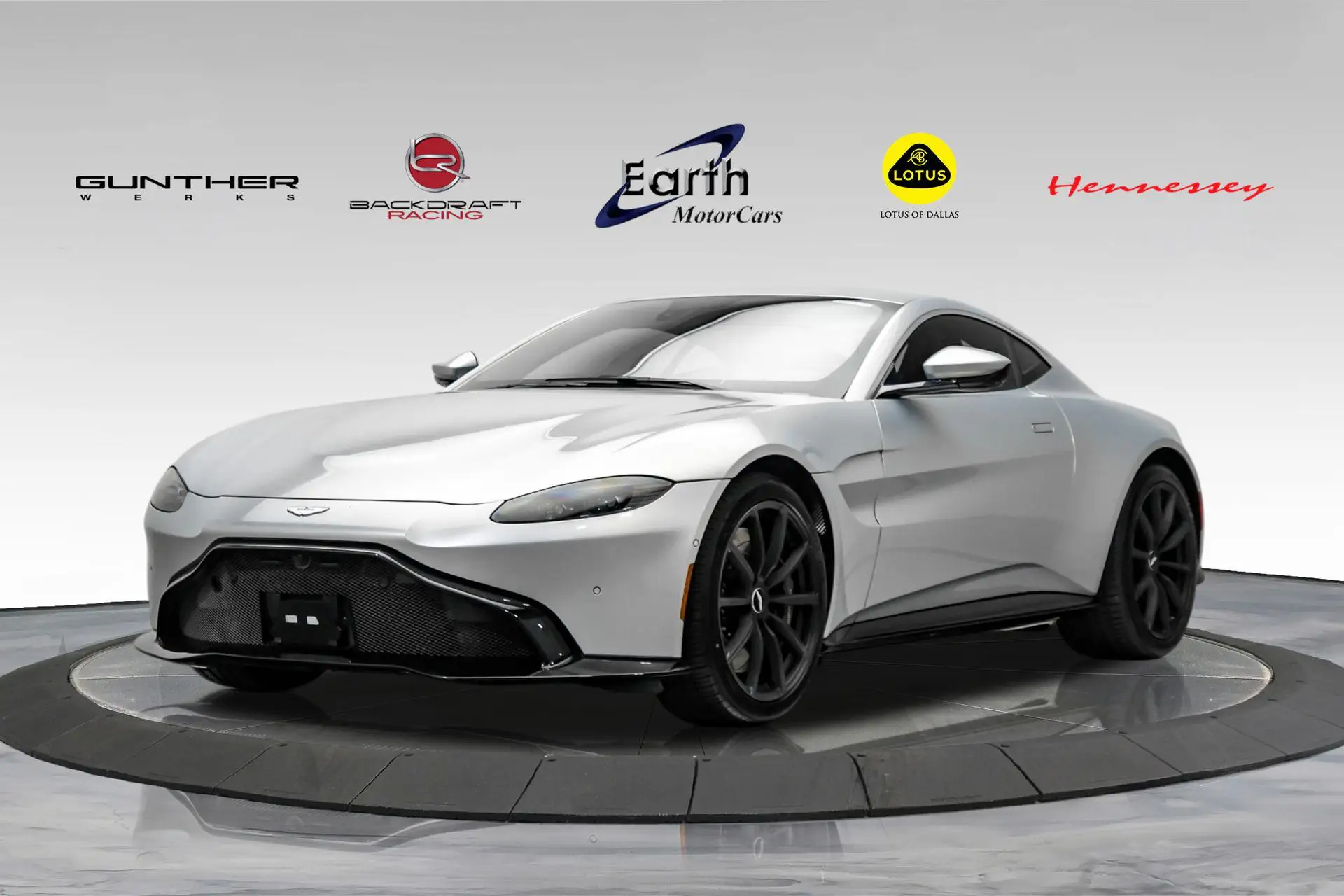 2020 Aston Martin Vantage 4.0 V8 photo 1