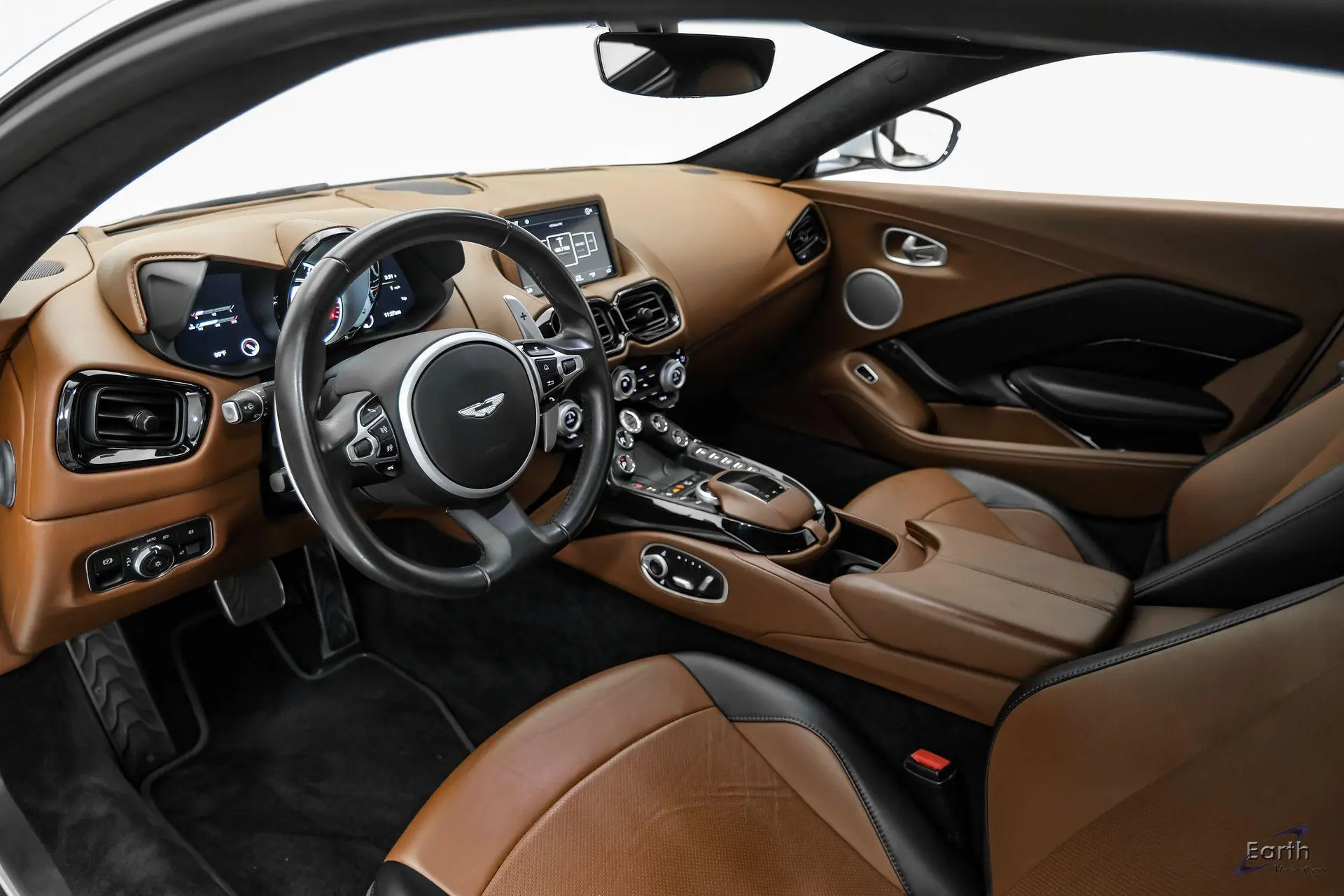 2020 Aston Martin Vantage 4.0 V8 photo 3