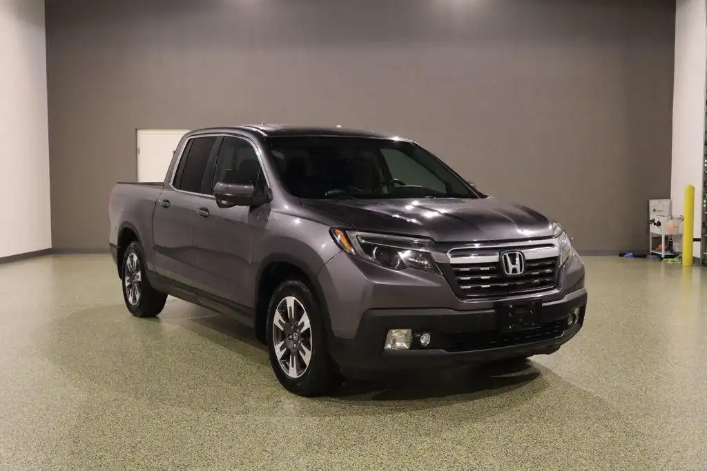 2019 Honda Ridgeline RTL T's photo