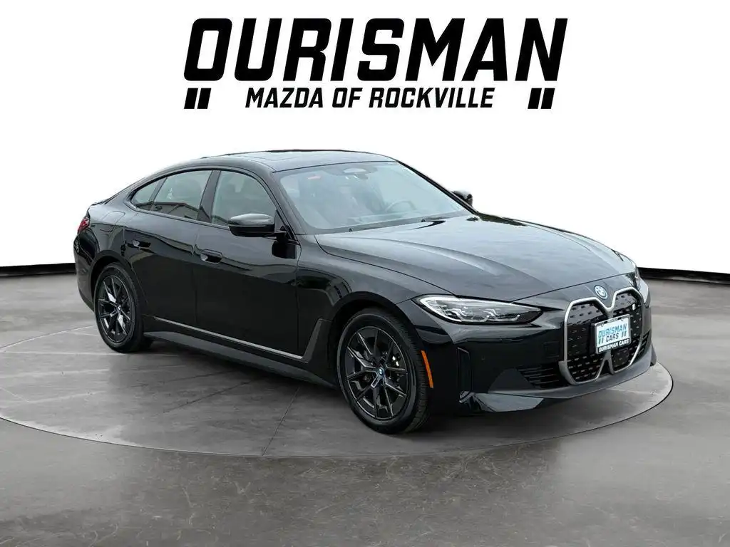 2023 BMW i4 eDrive35's photo