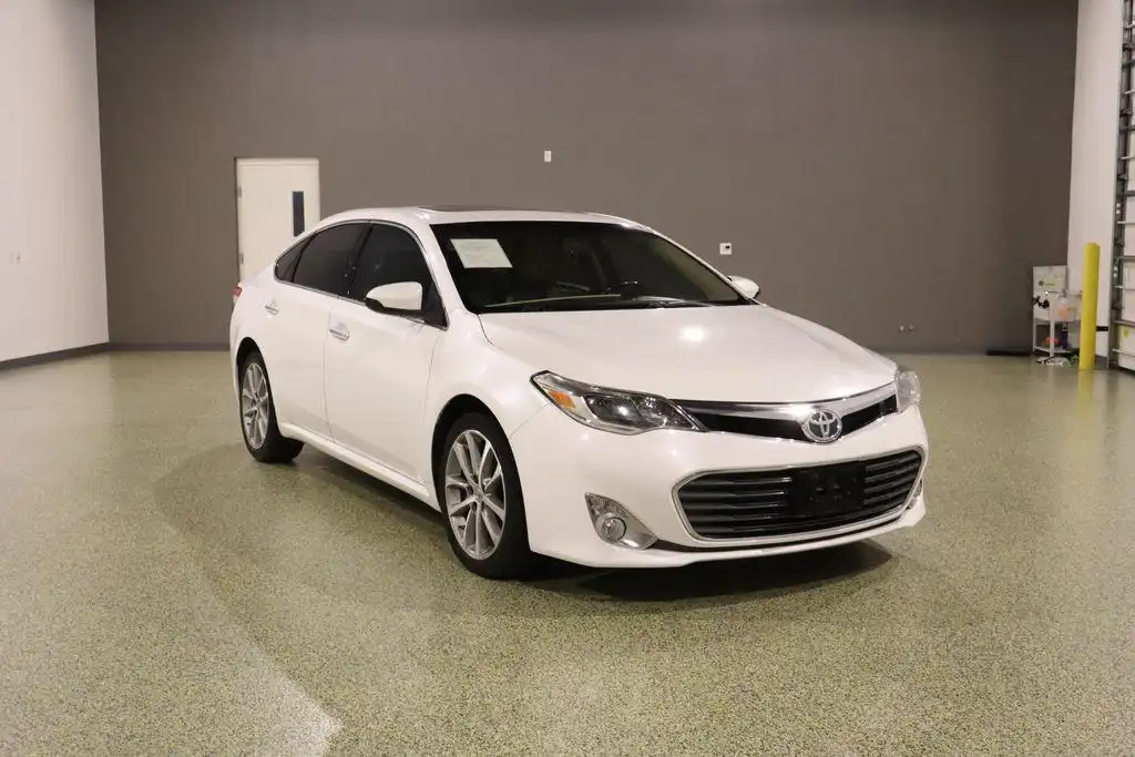 2015 Toyota Avalon XLE Touring's photo