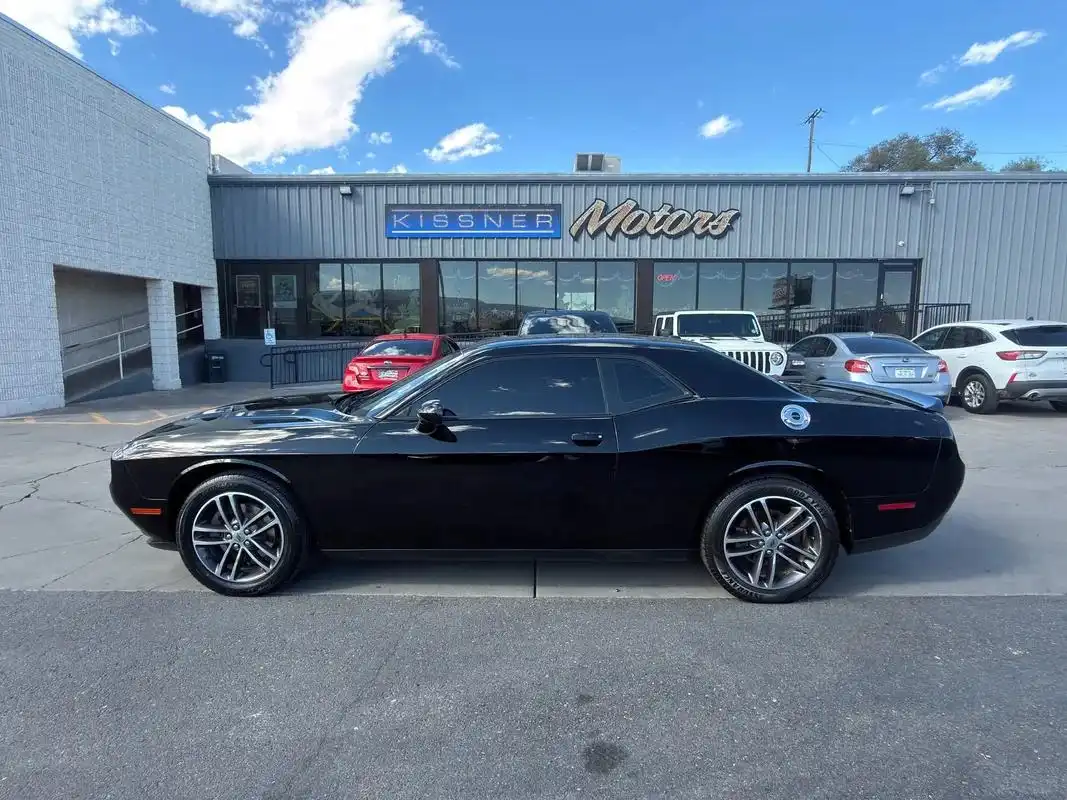 2019 Dodge Challenger SXT AWD Auto's photo