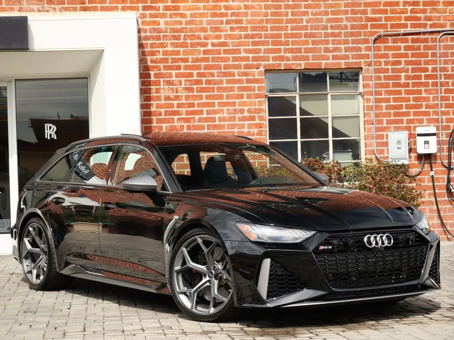 2026 Audi RS 6 Avant Performance's photo