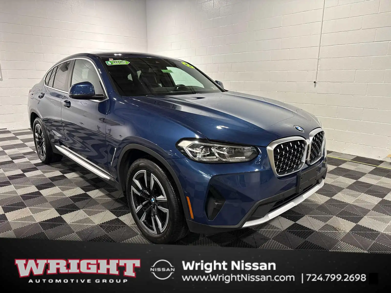 2022 BMW X4 xDrive30i's photo