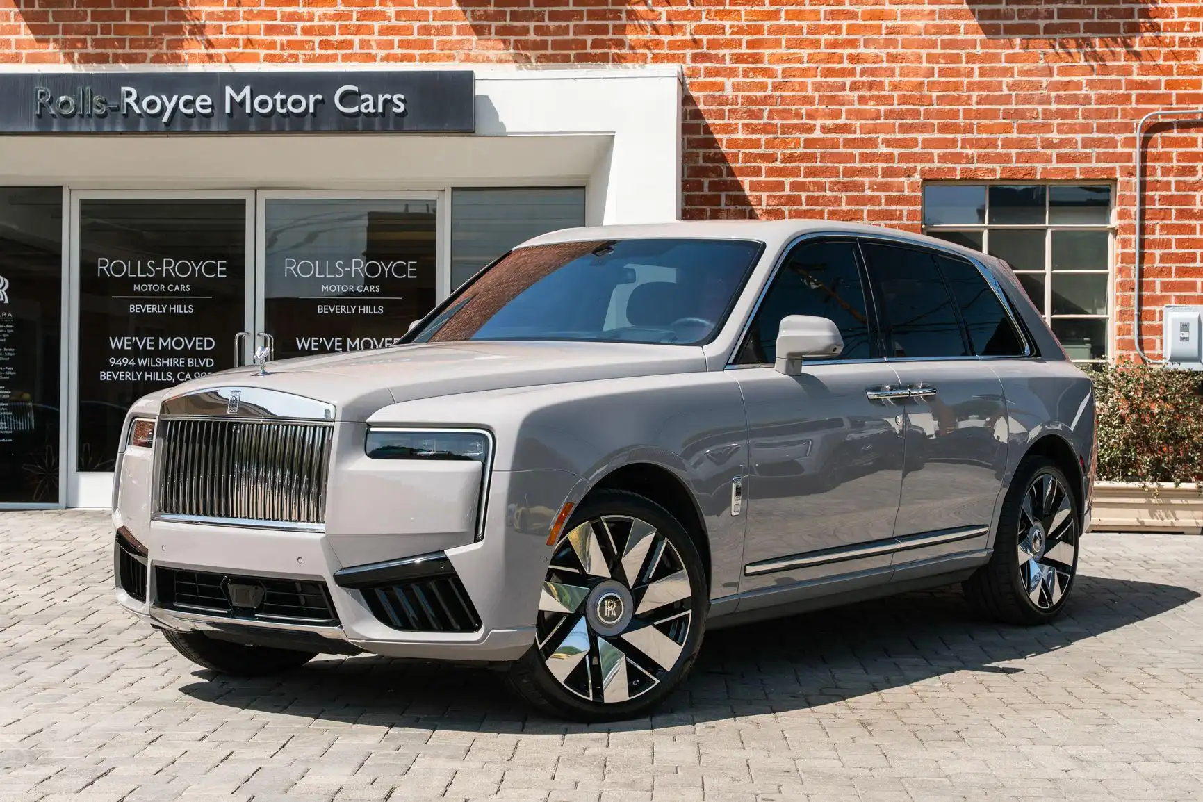 2025 Rolls-Royce Cullinan Base's photo