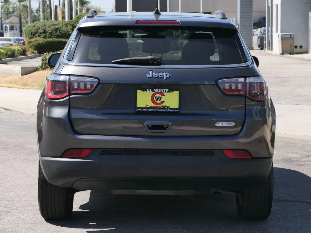 2019 Jeep Compass Latitude photo 4