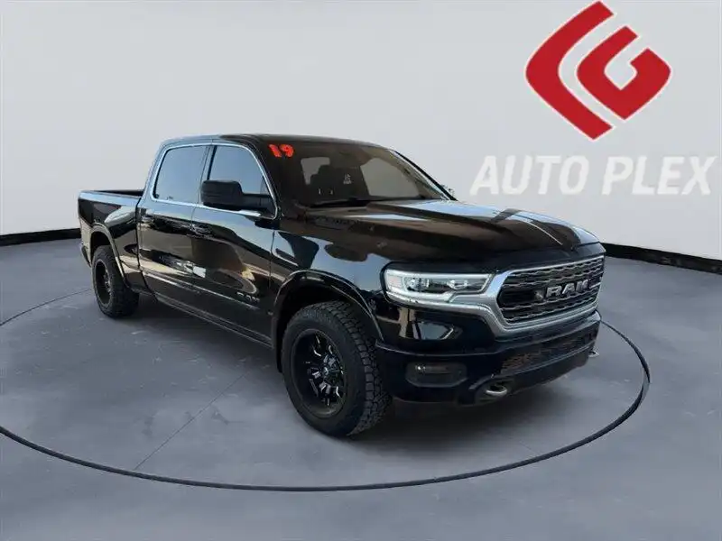 2019 RAM 1500 Limited 4WD Crew Cab 6'4's photo