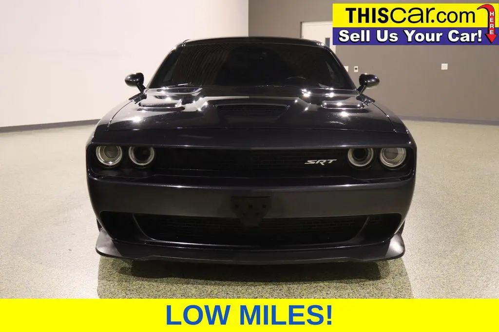 2016 Dodge Challenger SRT Hellcat photo 3