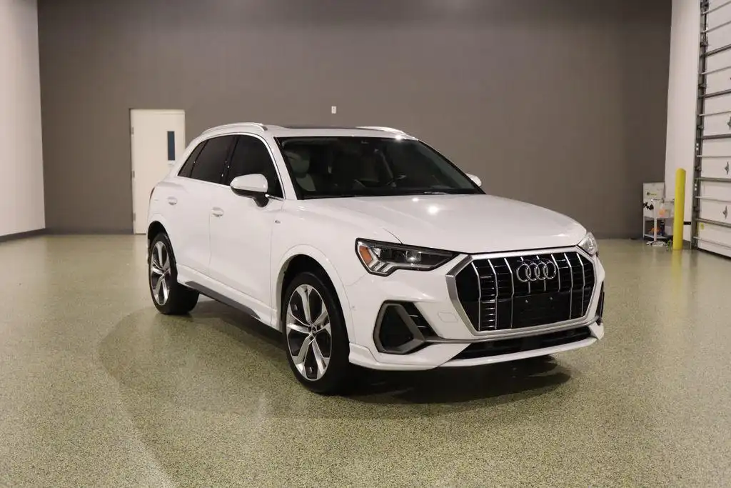 2021 Audi Q3 45 TFSI S Line Premium Plus quattro's photo