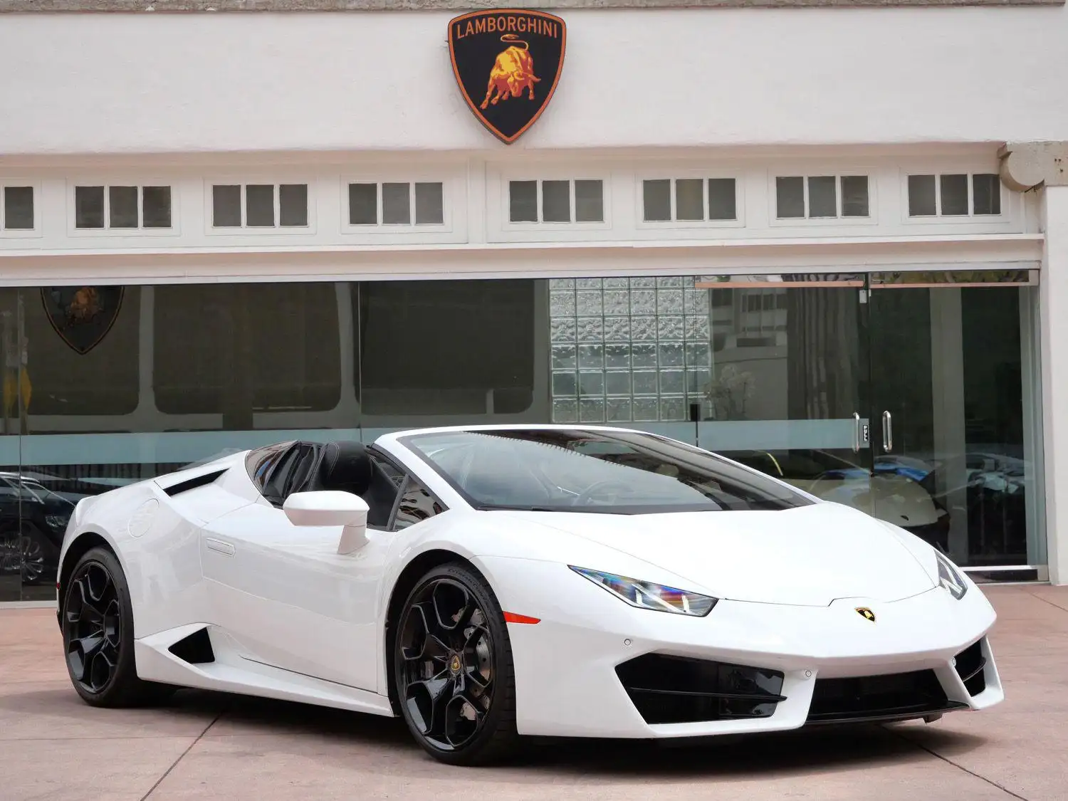 2017 Lamborghini Huracan LP 610-4 Spyder's photo