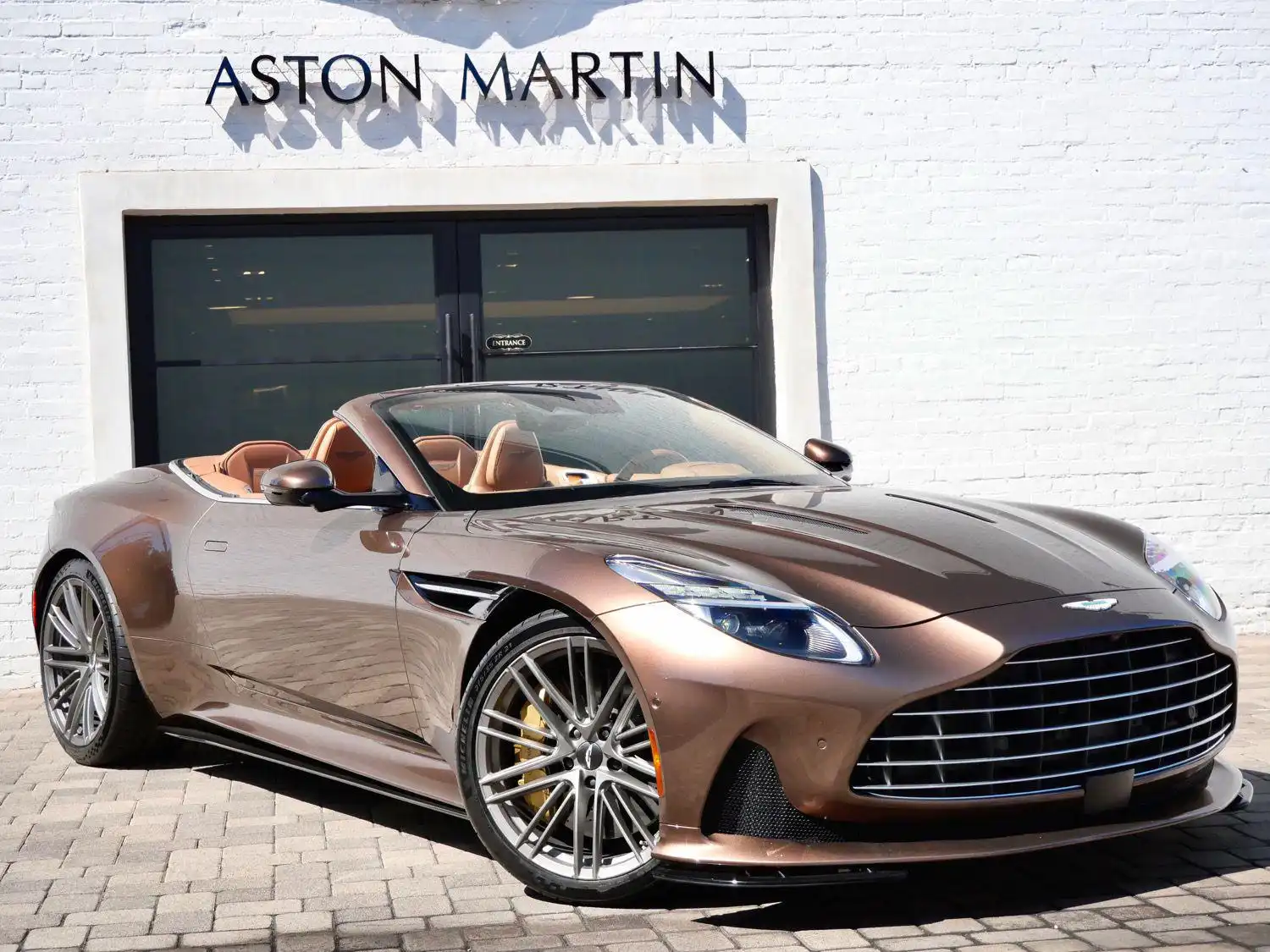 2024 Aston Martin DB12 Volante's photo