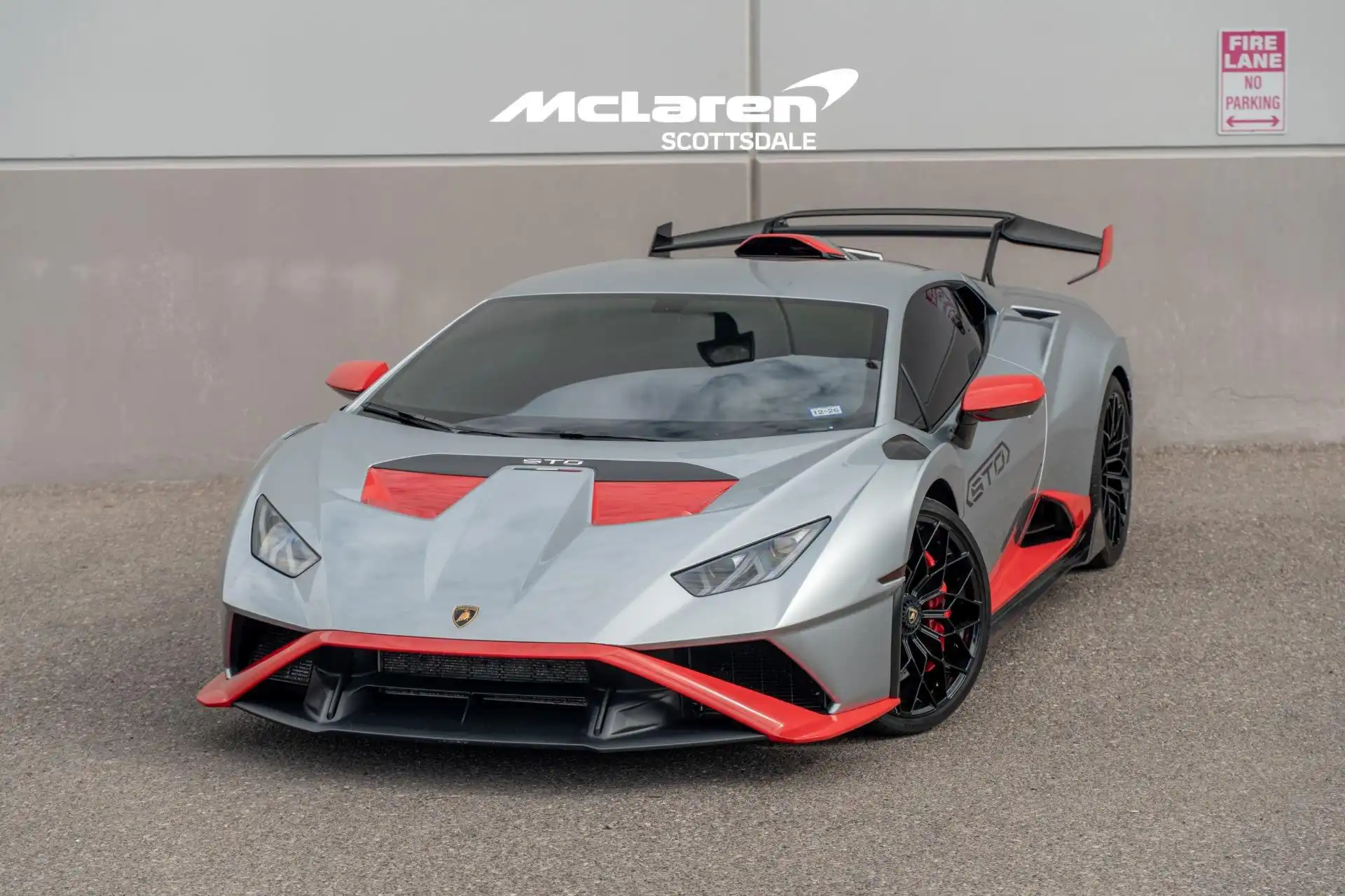 2023 Lamborghini Huracan STO Coupe's photo