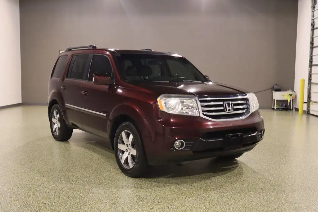 2015 Honda Pilot Touring 2WD Navigation RES's photo