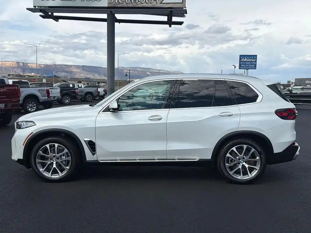 2026 BMW X5 xDrive40i's photo