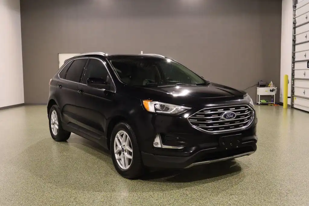 2021 Ford Edge SEL's photo