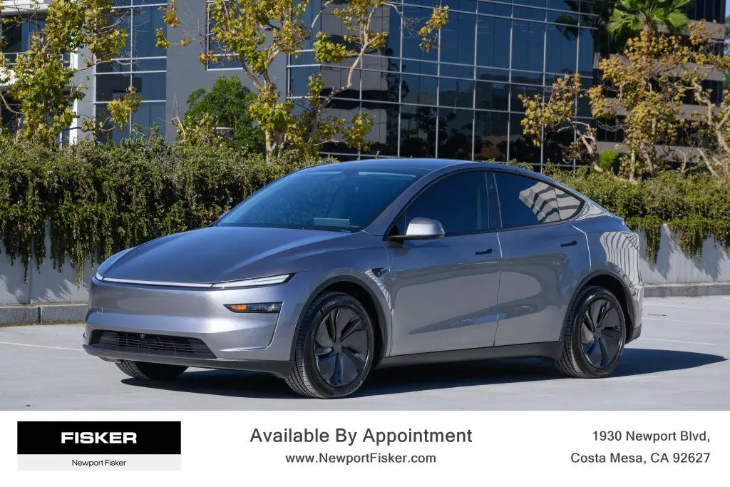 2026 Tesla Model Y Premium AWD photo 4