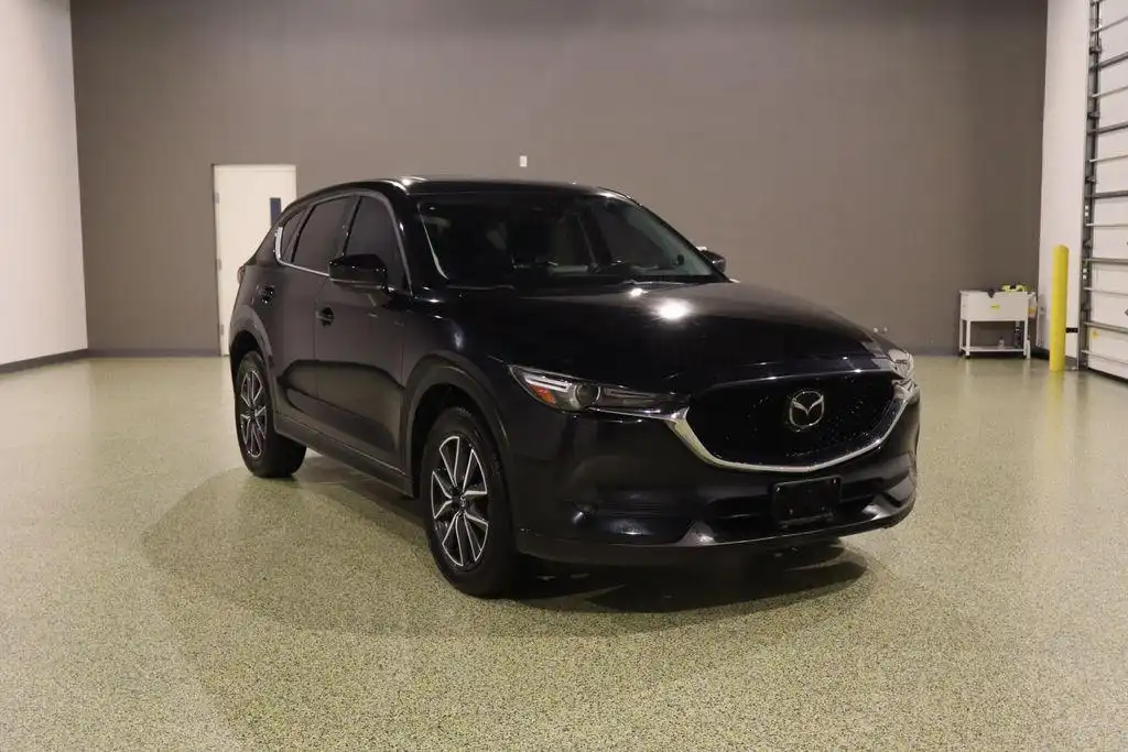 2017 Mazda CX-5 Grand Touring Auto's photo