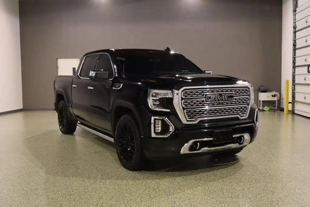 2021 GMC Sierra Denali 4WD Crew Cab Short Box's photo