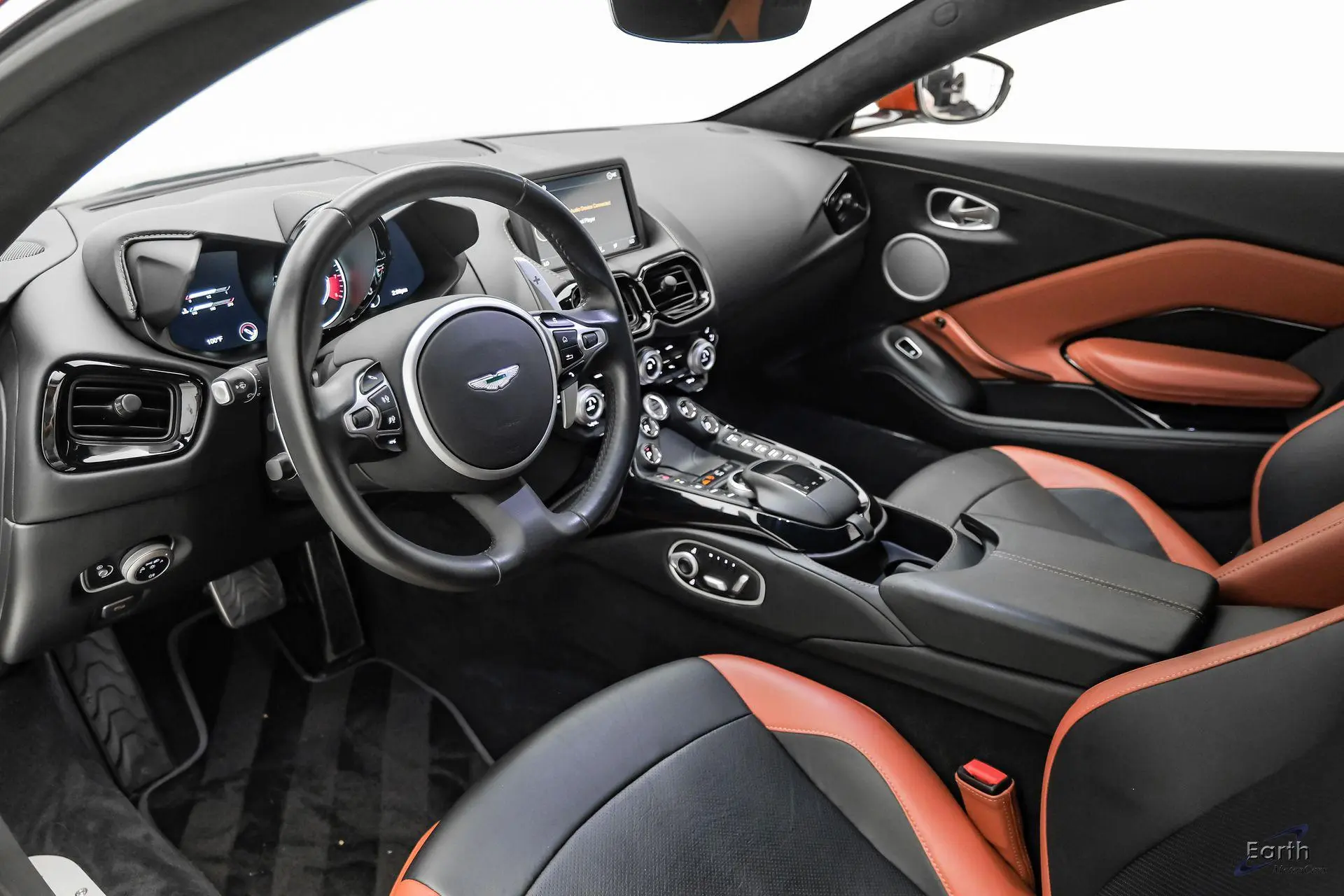 2019 Aston Martin Vantage 4.0 V8 photo 3