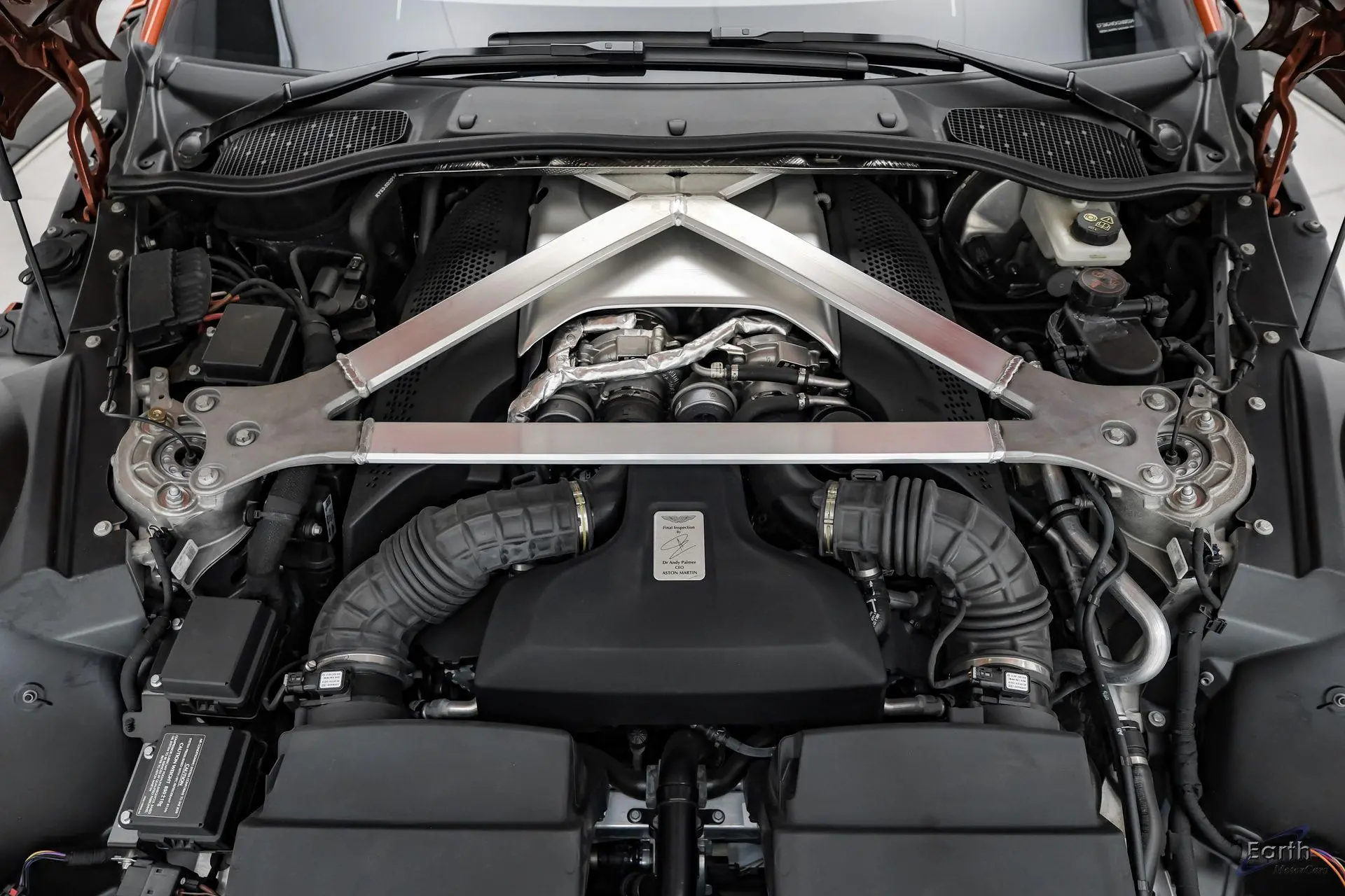 2019 Aston Martin Vantage 4.0 V8 photo 4