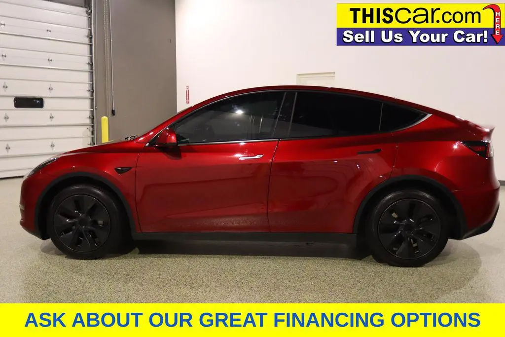 2024 Tesla Model Y Long Range RWD photo 5