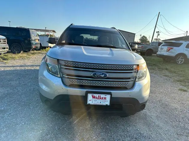 2014 Ford Explorer Base photo 3