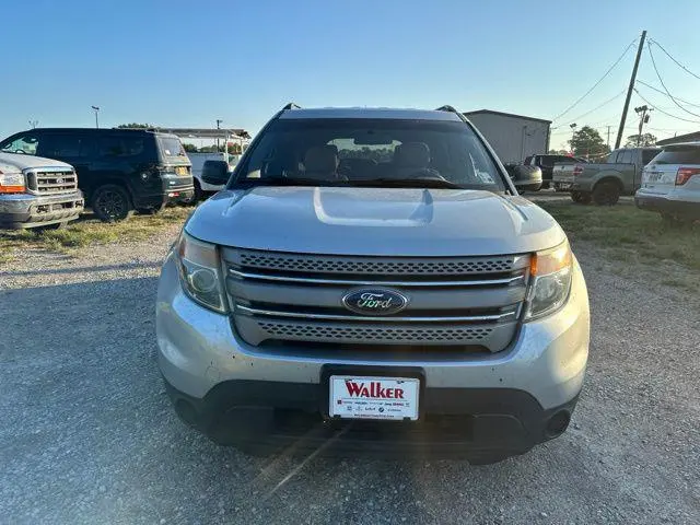 2014 Ford Explorer Base photo 4