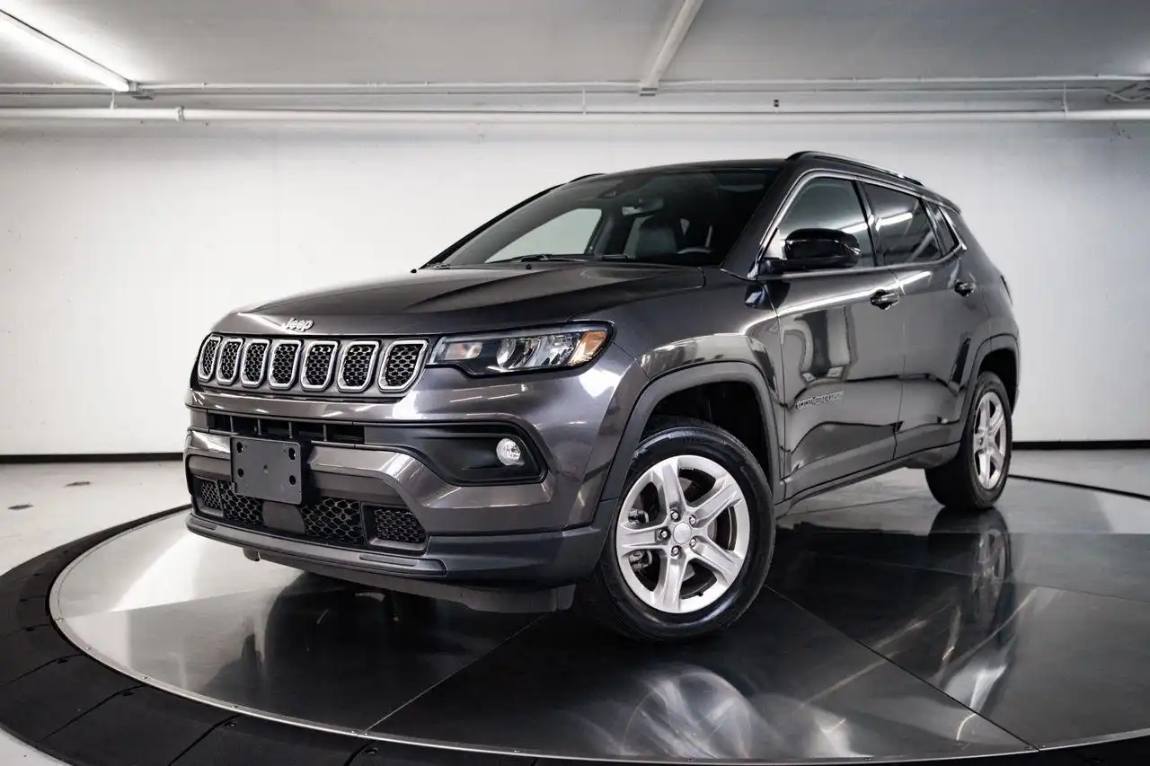 2023 Jeep Compass Latitude 4WD's photo