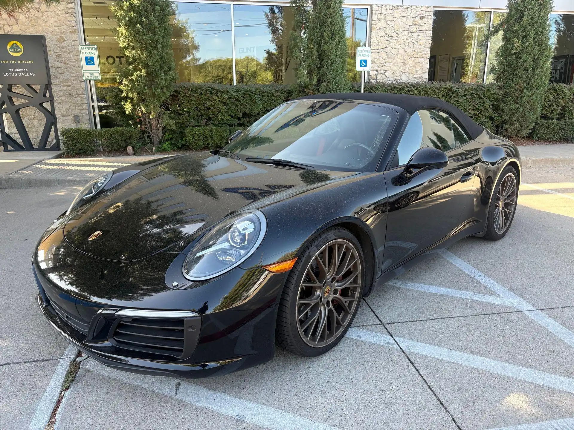 2017 Porsche 911 Carrera S Cabriolet's photo