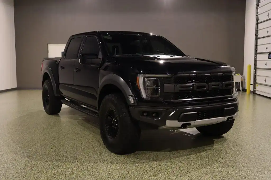 2023 Ford F-150 Raptor 4WD SuperCrew 5-1/2' Box's photo