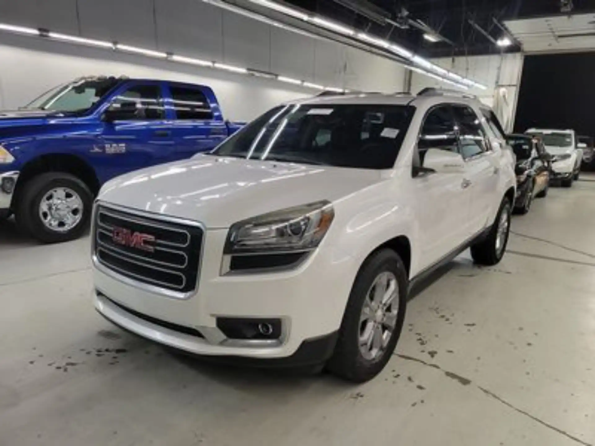 2016 GMC Acadia AWD SLT-1's photo