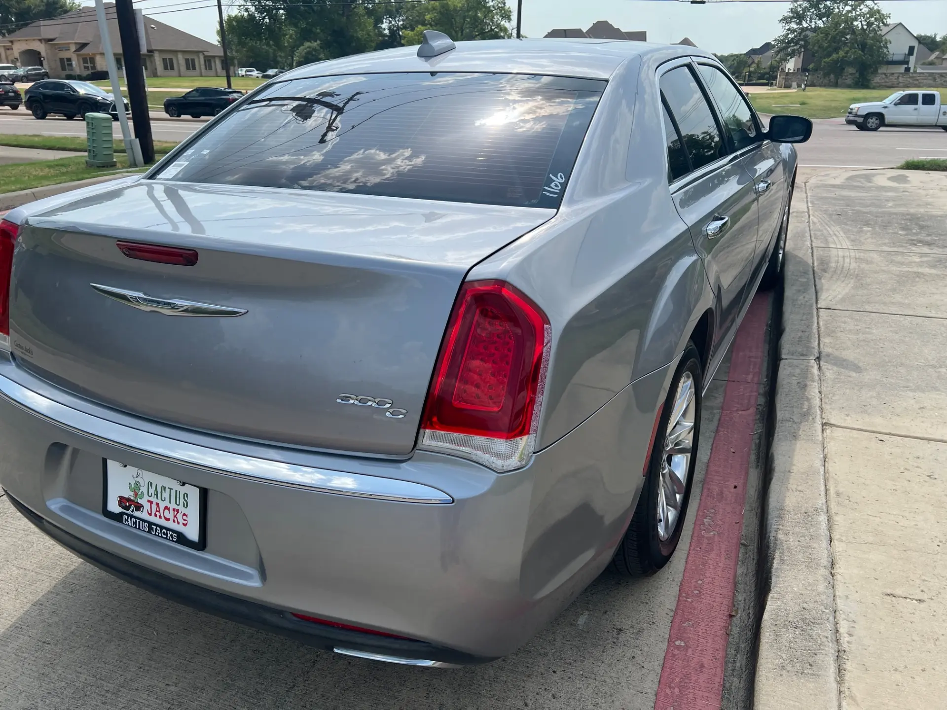 2016 Chrysler 300 C photo 5