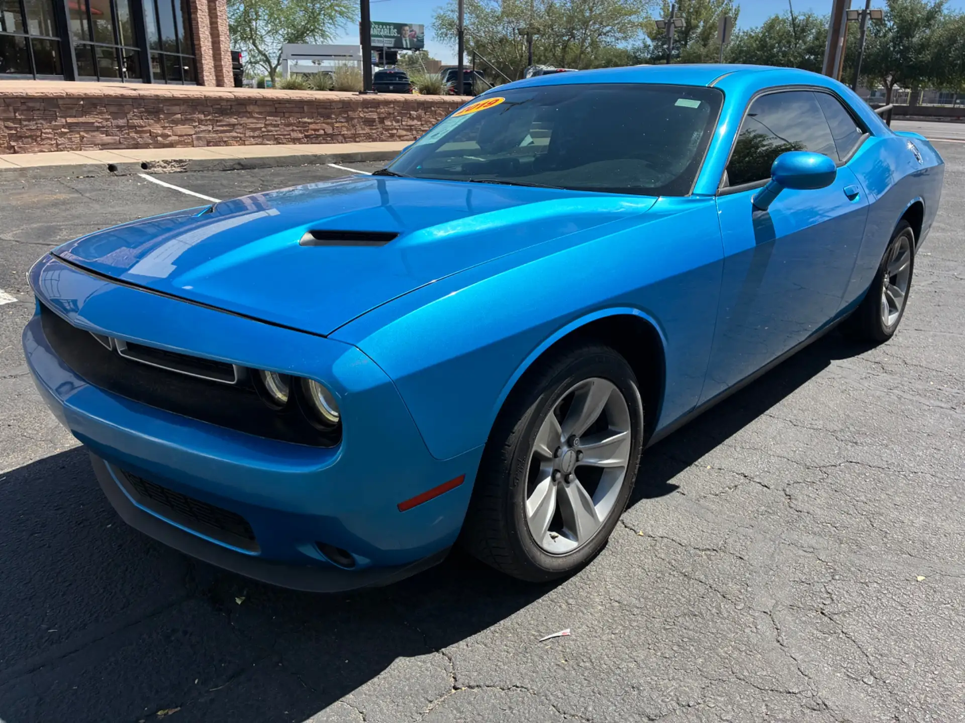 2019 Dodge Challenger SXT Auto photo 1