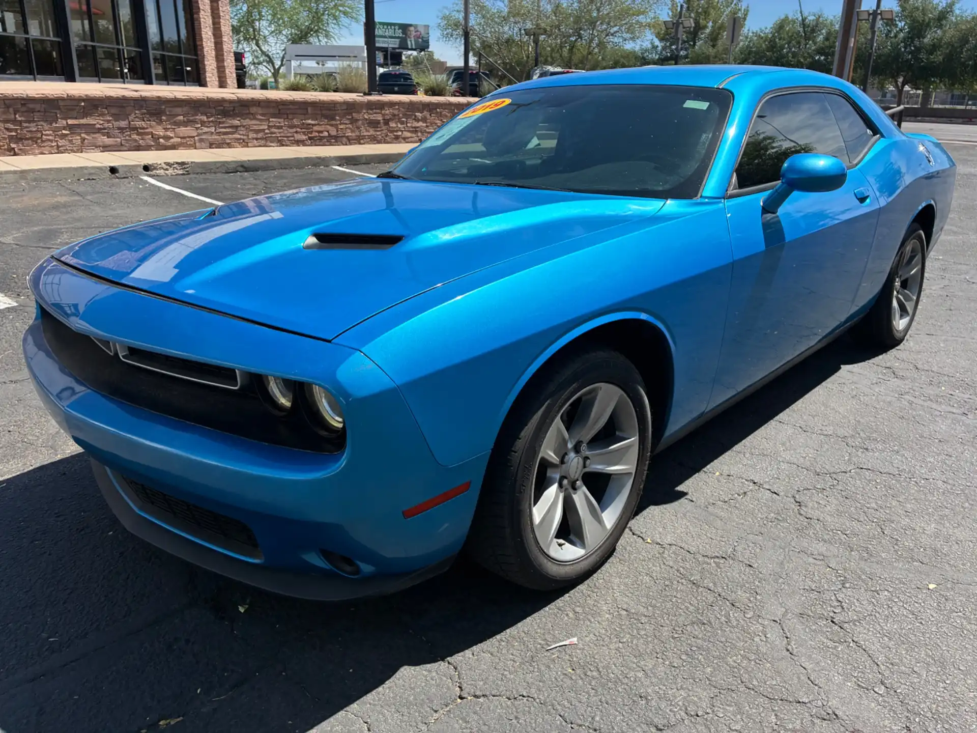 2019 Dodge Challenger SXT Auto's photo