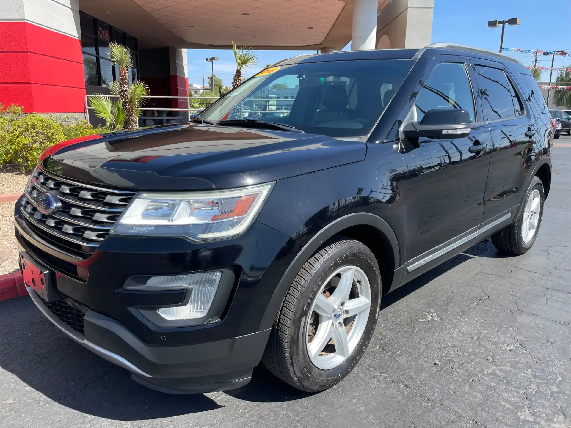 2016 Ford Explorer XLT 4WD's photo