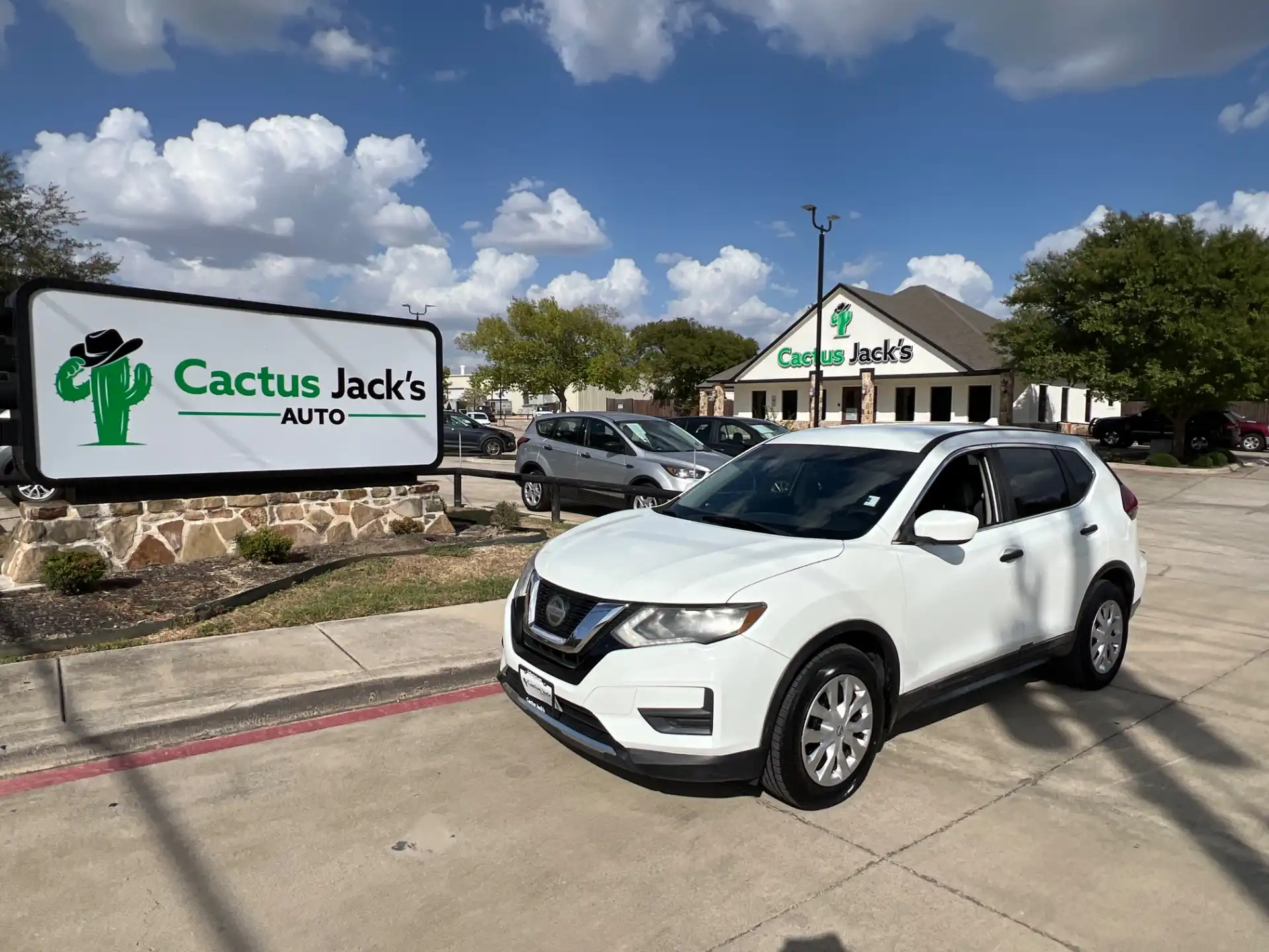 2018 Nissan Rogue S FWD's photo