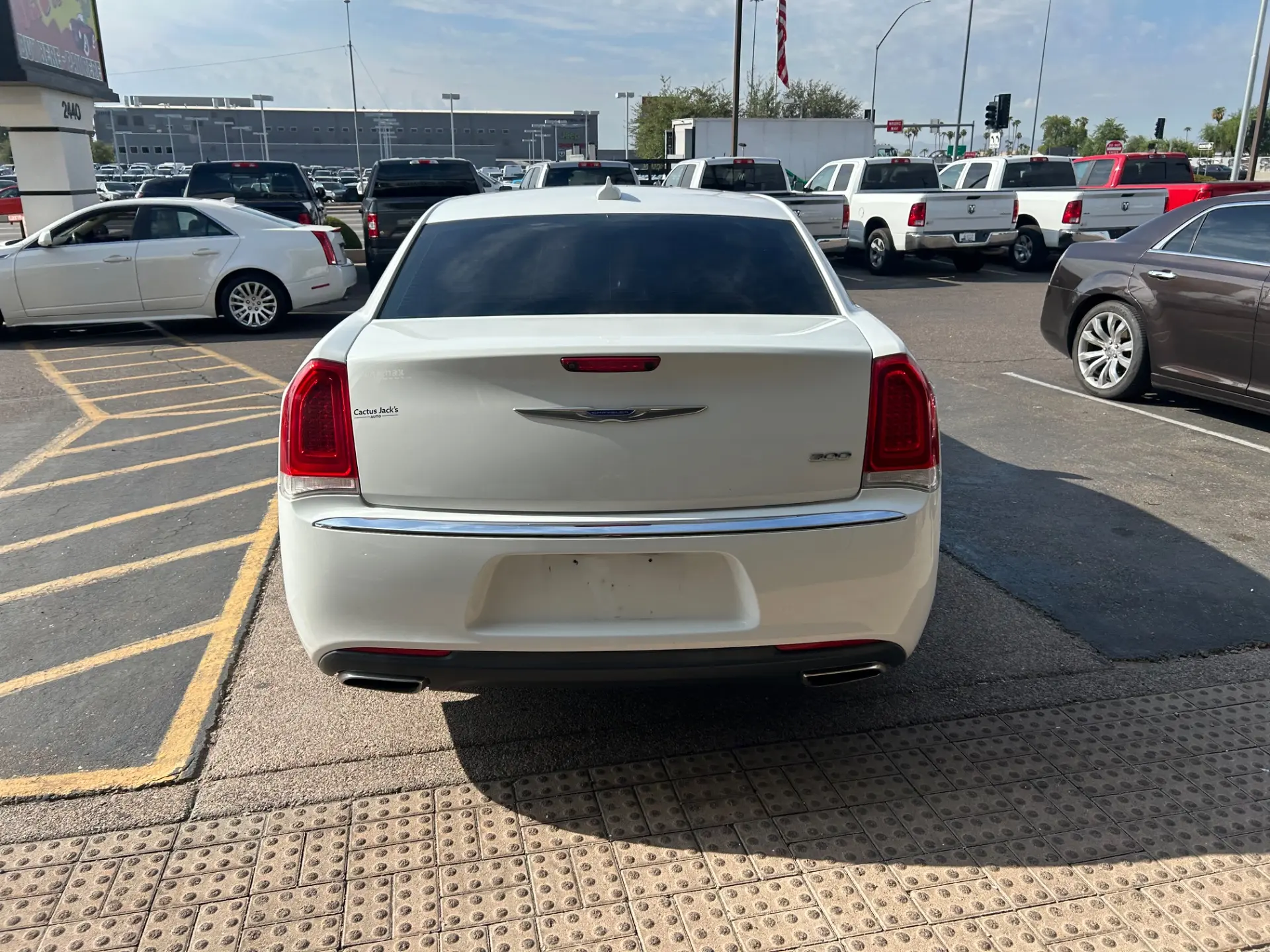 2017 Chrysler 300 Limited photo 5