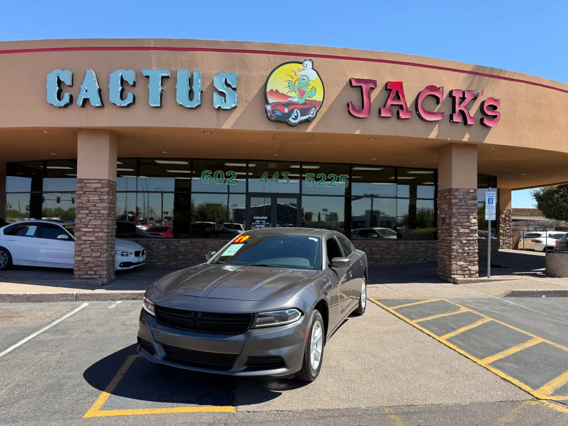 2019 Dodge Charger SXT's photo
